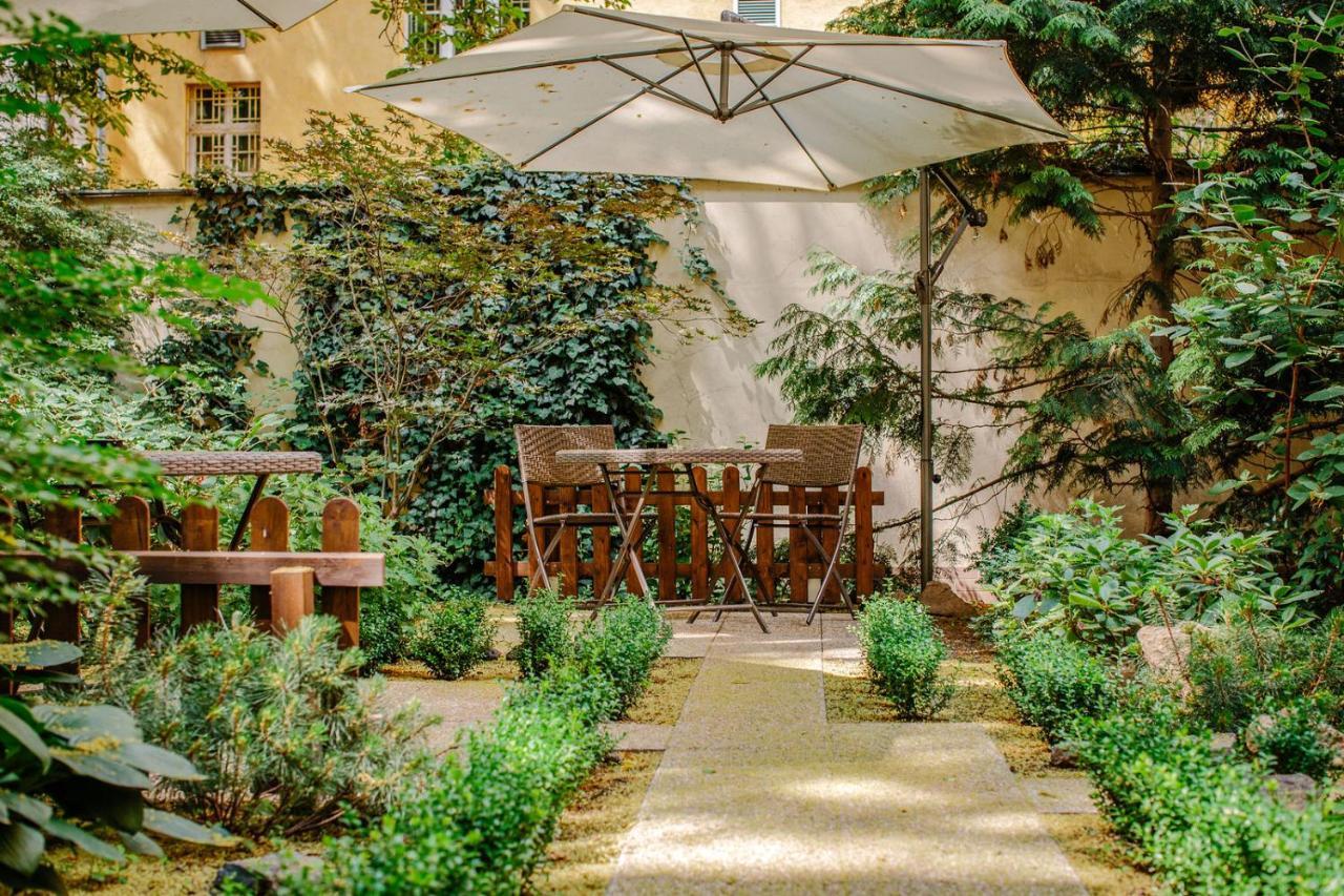 Hotel Noir Прага Экстерьер фото